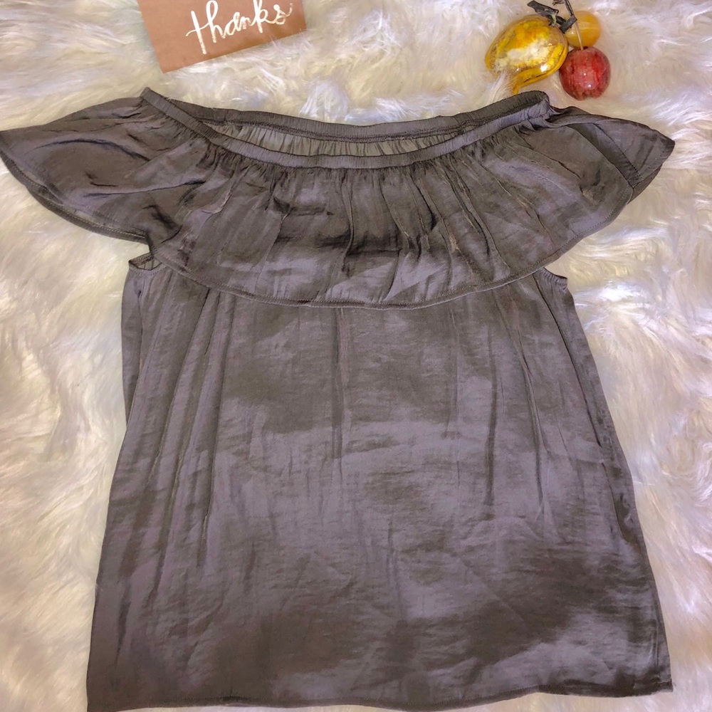 💄Maurice’s sheer silky off shoulders top